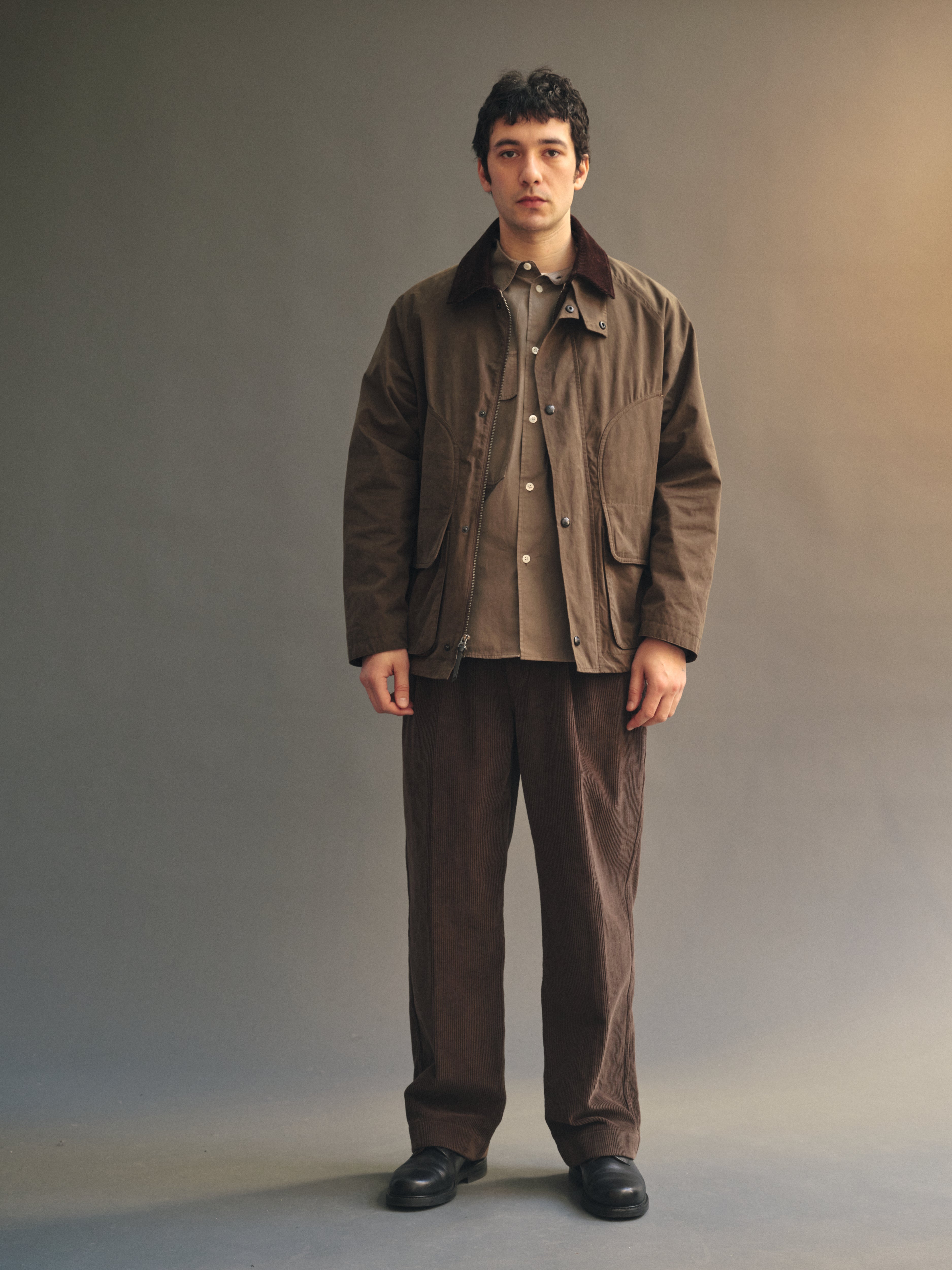 Canal Pleated Corduroy Cotton Pant in Coffee