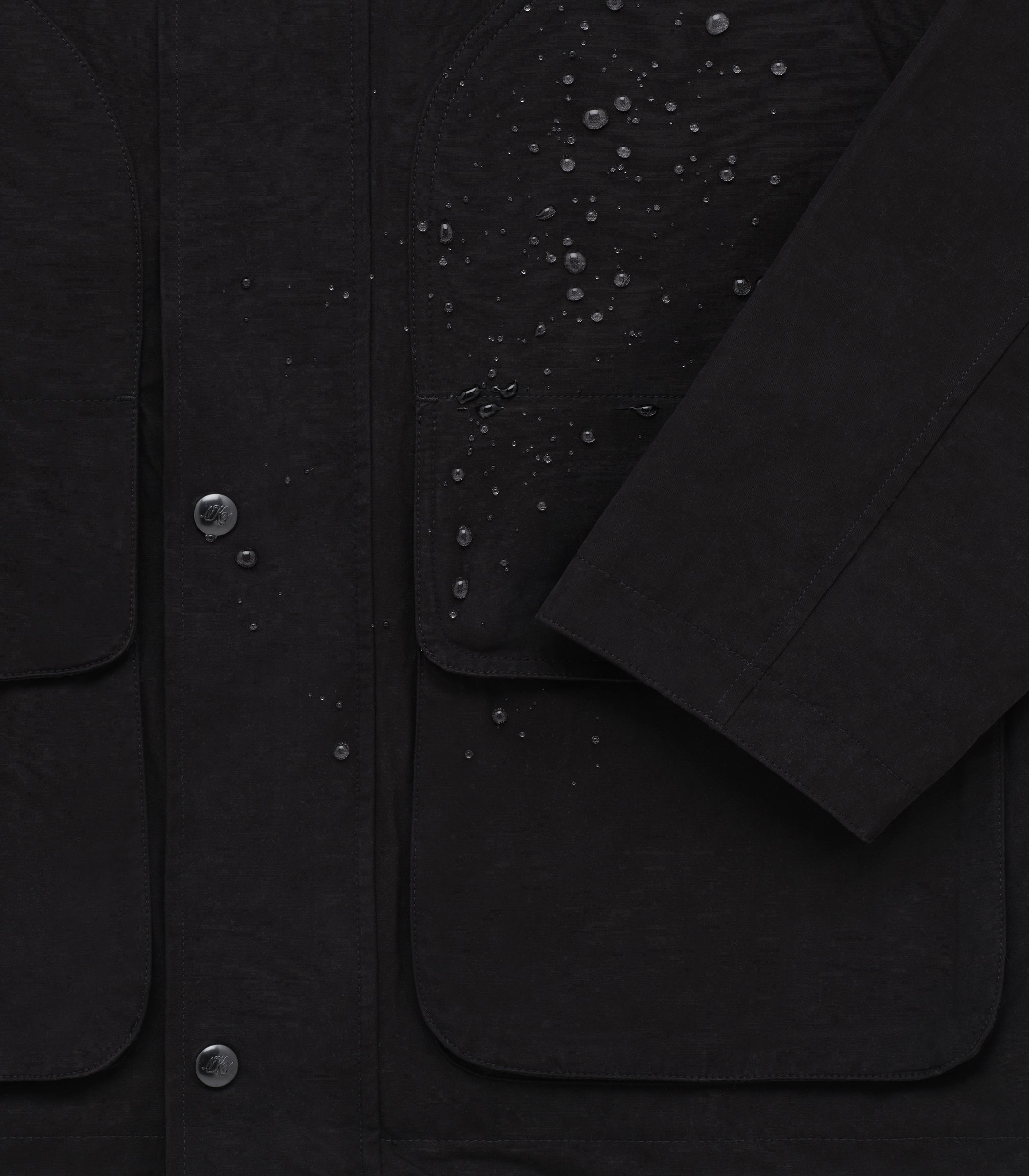 Highland Dry-Wax Cotton & Nylon Coat in Black